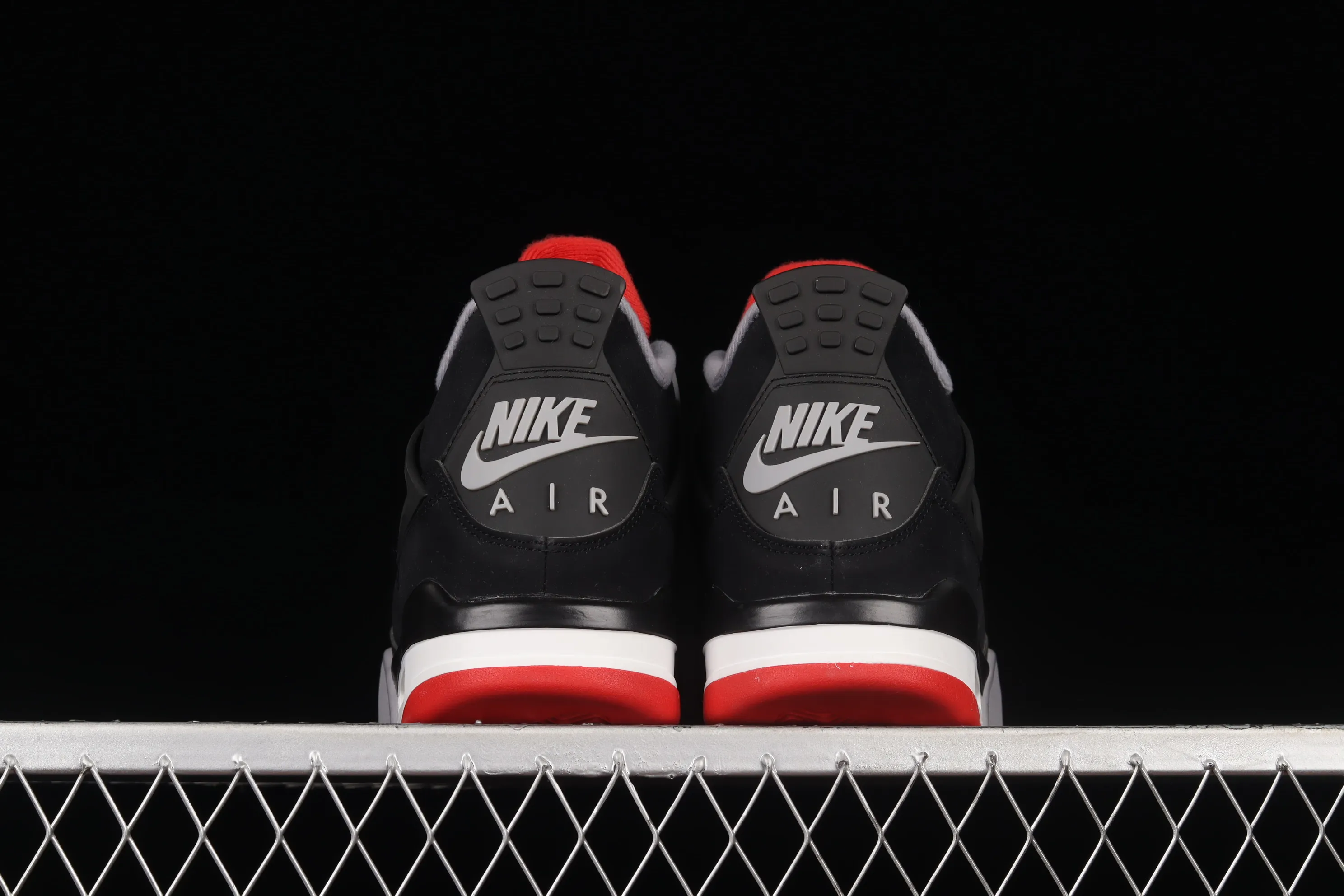 All categories Air Jordan Jordan series basketball shoes Air Jordan 4 foreign trade version Air Jordan 4 Retro "Bred" AJ4 Jordan 4 first year re-engraved new black and red first layer frosted 308497-060